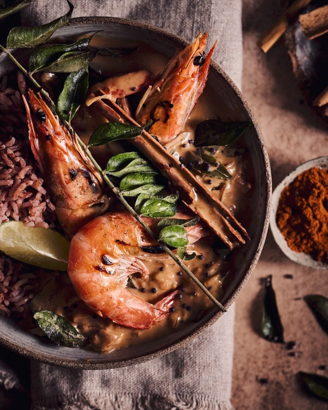 Sri Lankan King Prawn Curry RECIPE BELOW ⬇️ 

A curry born from warm evenings in Sri Lanka, where food is never rushed and love is folded into every gesture. Cooked for me by local hands, with laughter in the air, bare feet on cool floors and the sce