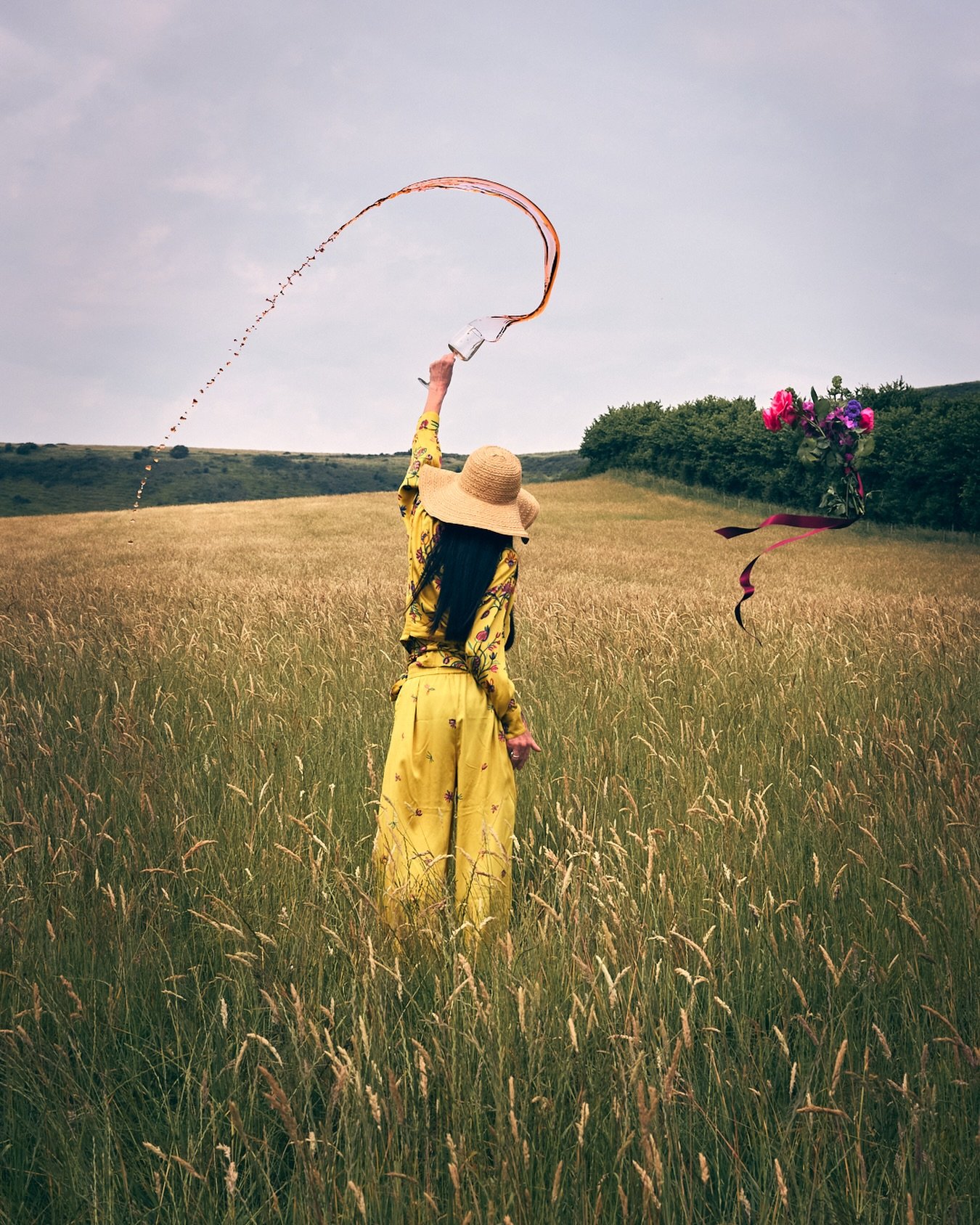 💛Wildflowers tangled in silk ribbons, storm clouds gathering overhead, and a moment of reckless joy thrown high into the summer air.
The older I get, the more I realise life is not measured in perfect plans, but in the fleeting moments we dare to sp