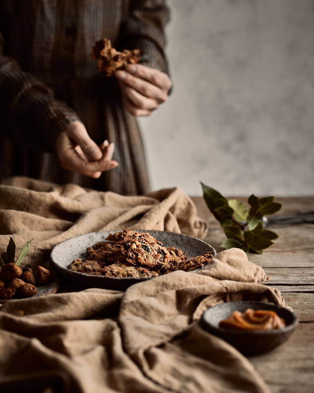 Fig & Bay Campfire Caramel Lace Biscuits — GourmetGlow
