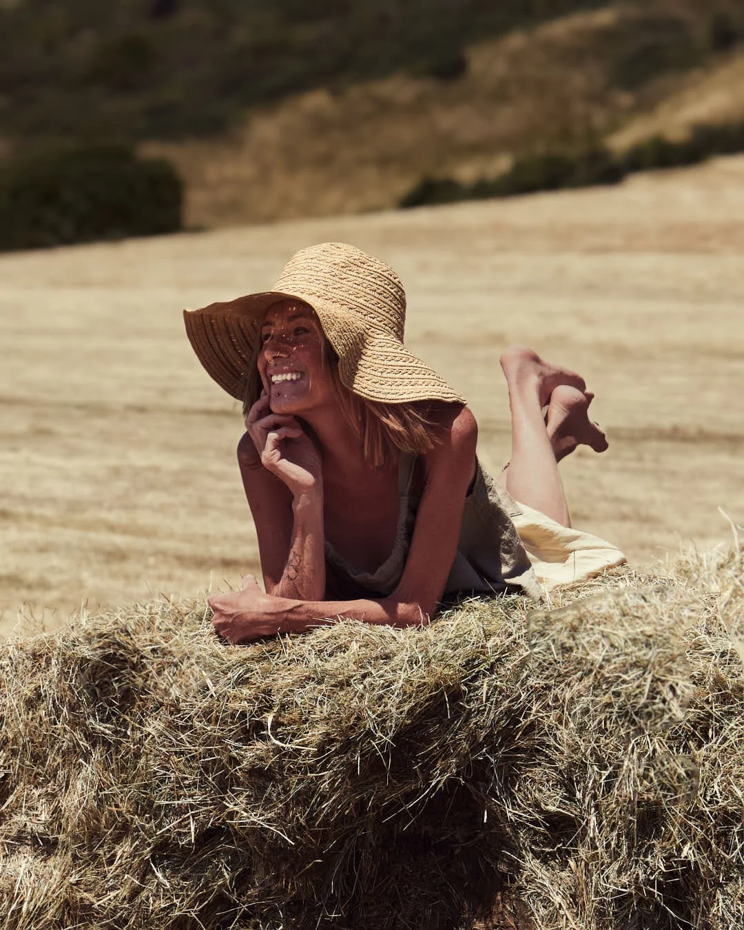 Hay Bales_5Web Res - GourmetglowSuze Morrison Gourmetglow.jpg