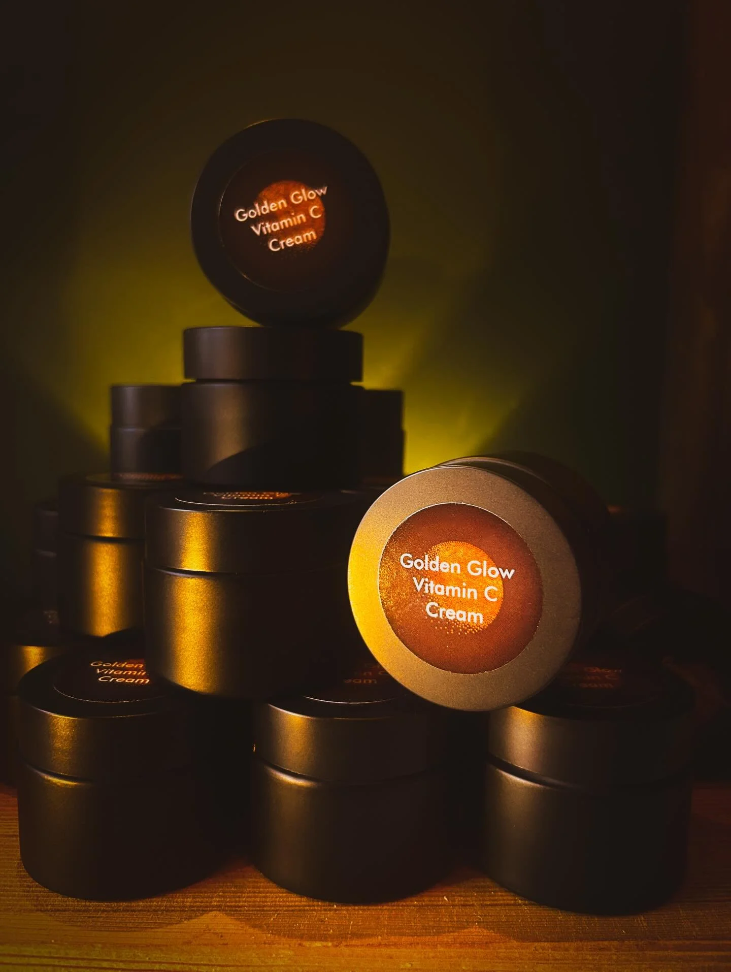 The Good Good Is Back!! 
Slather This Unscented, Encapsulated Vitamin C Cream On For A Glow Otherwise Only Attainable Via Spa! 
Quick Absorbing Magnificence. ☀️ ☀️