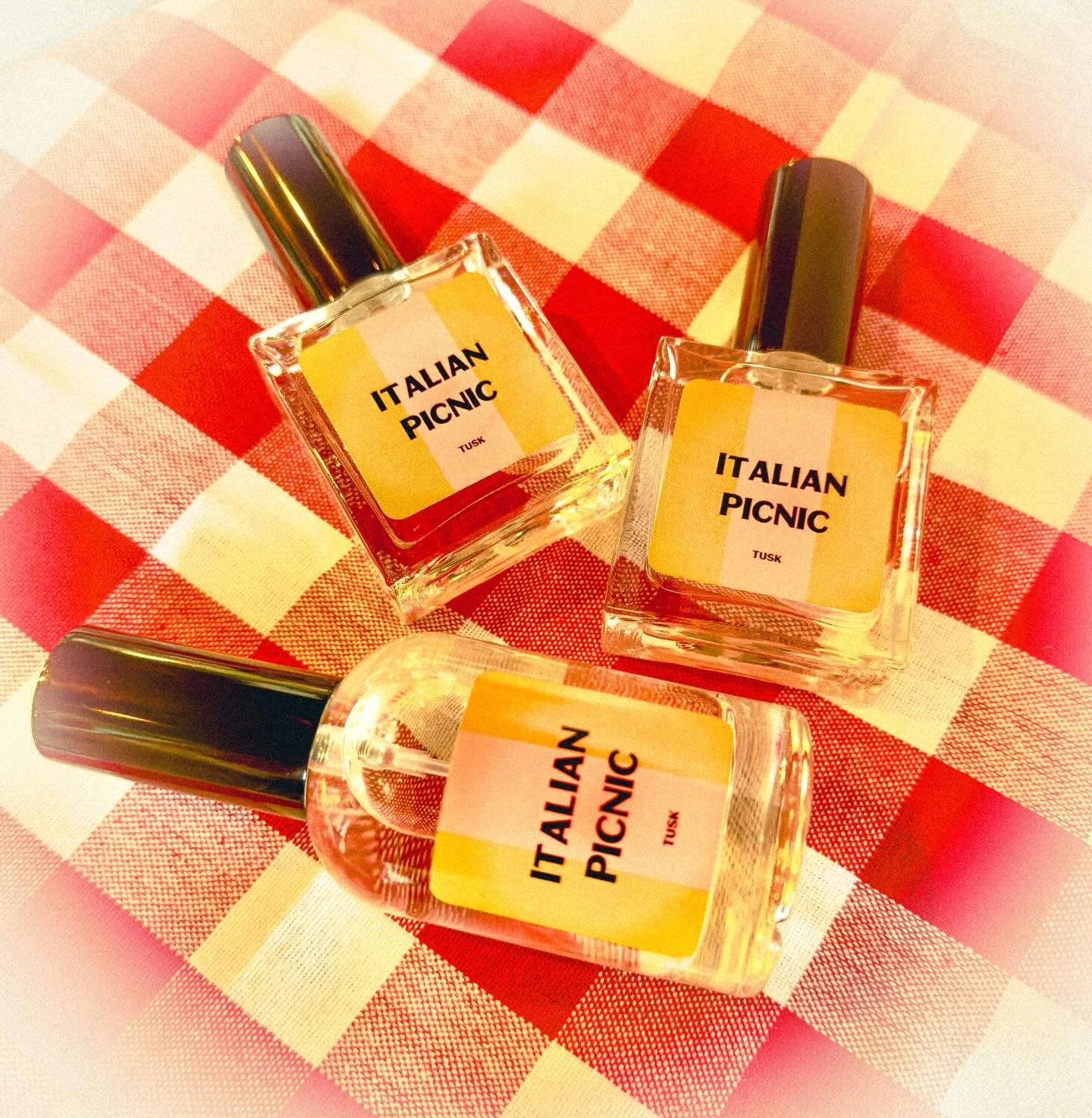 Italian Picnic Is Back In Stock! Just In Time For The Spring Sunshine! ☀️ 🇮🇹 Cantaloupe/Raspberries/Anisette Cookies/Bergamot/Italian Amber