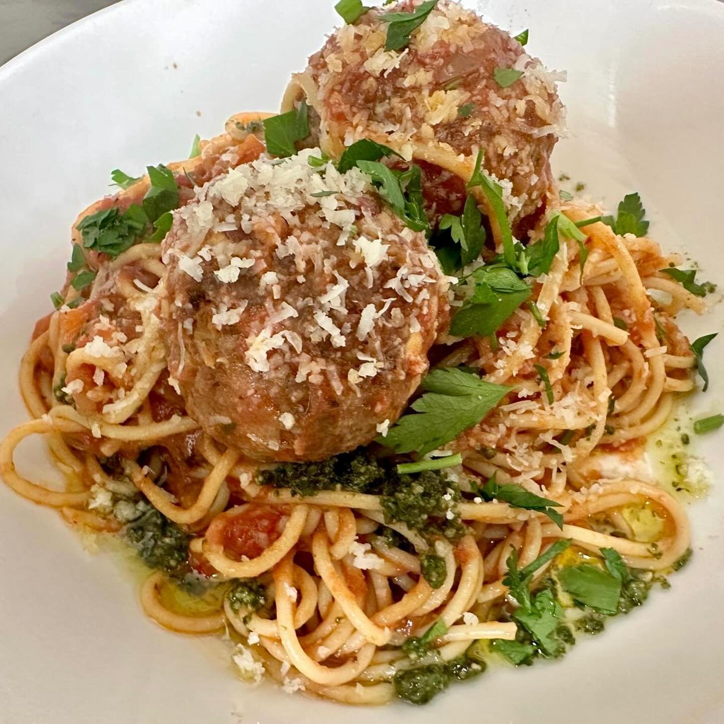 New Evening dishes 🍽️

Venison Meatballs with spaghetti &amp; Roast Hake on a meat and Seafood Risotto and Aioli 😋

To book please phone 01728 723455

.
.
.

#eveningdishes #framlingham #suffolk #hake #venison #spaghetti #aoli #seafood #risotto #ea