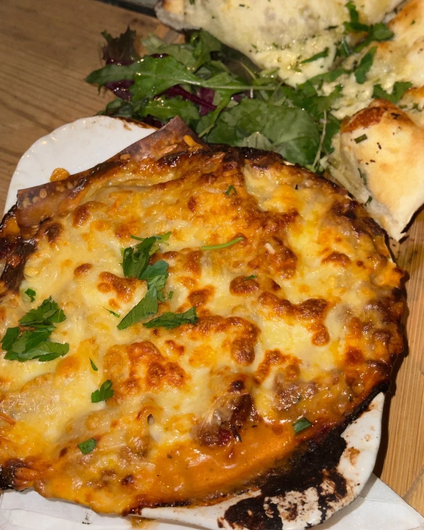 Something new has arrived at The Station! 

Say hello to our brand new Baked Beef Lasagne. 
Served with a fresh side salad and warm garlic bread.

Comfort food, made with love 💛

#framlingham #suffolk #lasange #comfortfood #lasanga #fyp #suffolkpub 