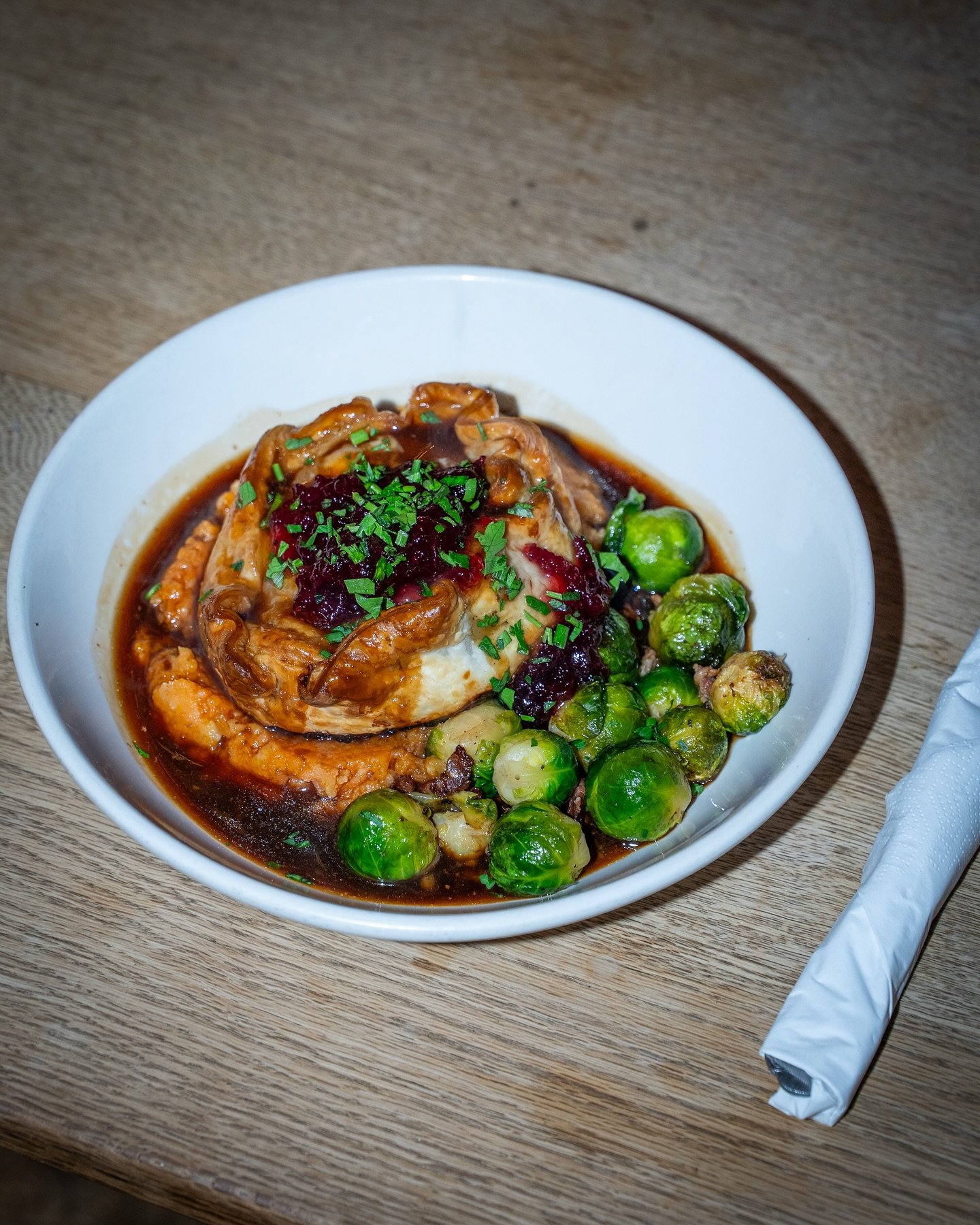 Warm, hearty and wonderfully Christmassy! 

Grab yourself a piece of pure holiday comfort. Our very own Jackie has whipped up the ultimate festive dish: a golden turkey pie packed with all the flavours of Christmas lunch in every slice.

#suffolk #su