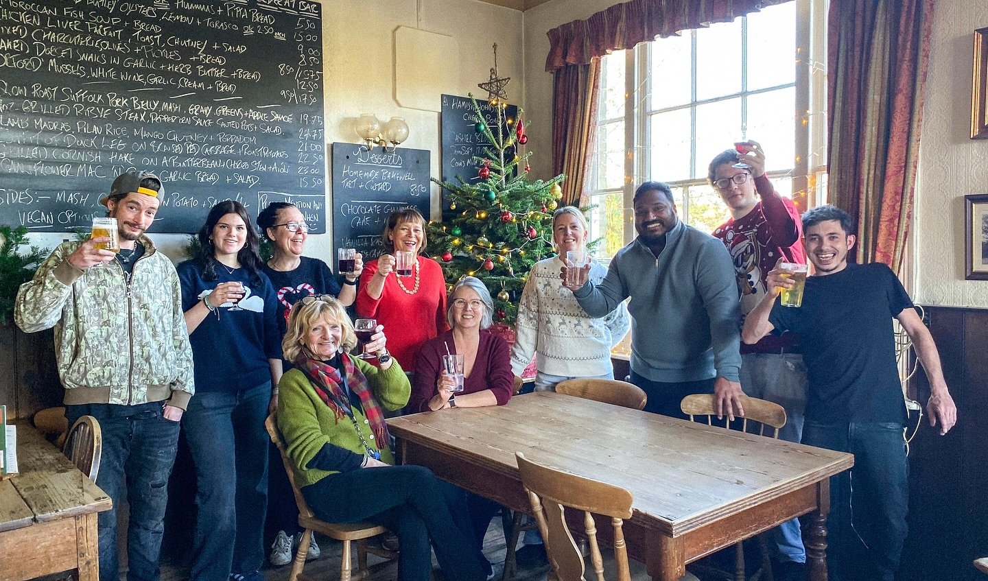 Christmas has arrived at The Station&hellip; 🎄

Stay tuned to see the finished result of the decorations! A big thank you to the Staff here at The Station for making it magical.

#framlingham #suffolk #suffolkpub #suffolkcounty #christmas #festivevi