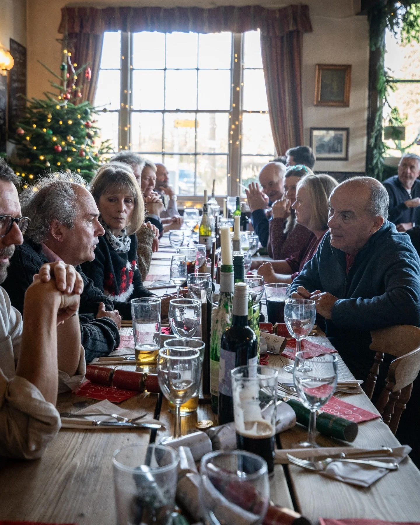 Hearty food, yummy drinks and good company&hellip;

That&rsquo;s what Christmas at The Station is all about. ✨

#framlingham #suffolk #eastanglia #cosypub #fypage #suffolkpub