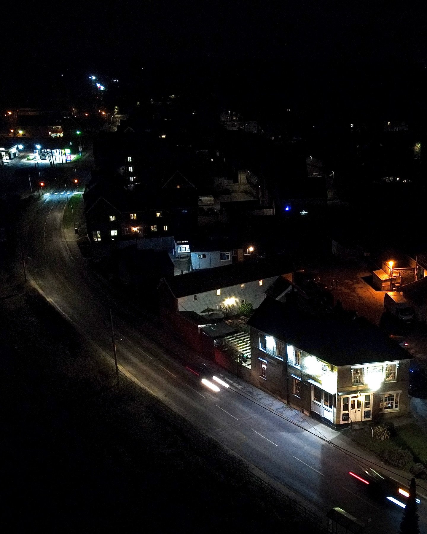 A night shot looking down Station Road 🌌

#framlingham #suffolk #eastanglia #drone #nightphoto