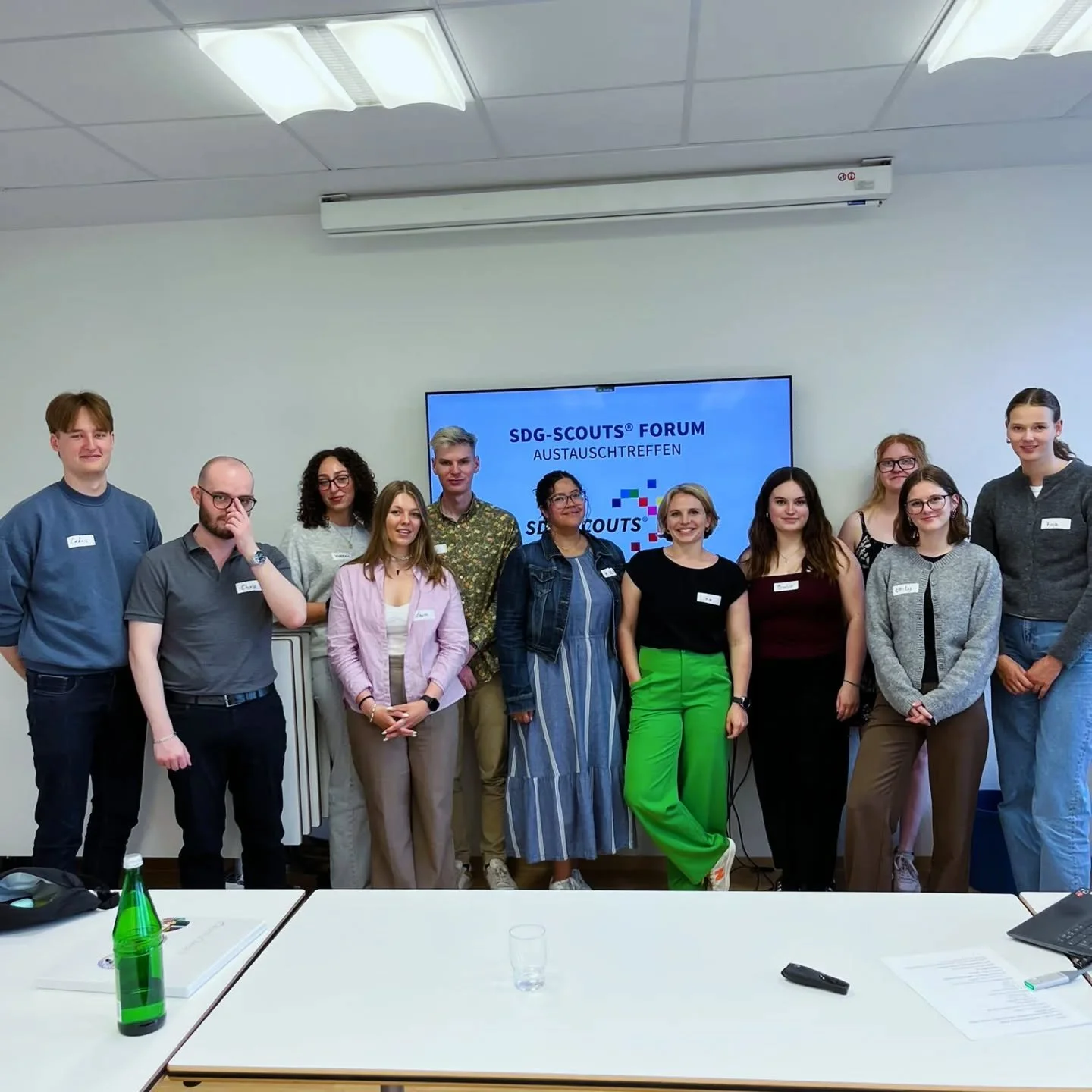Am Montag gabs ein wunderbares Austauschtreffen  bei der @ihkluebeck. Hier sind schon ausgebildete SDG Scouts aus dem Norden zusammengekommen. Wir haben uns zu den PraxisProjekten in der Umsetzung und zur Zukunft ausgetauscht: wie kann ich Nachhaltig