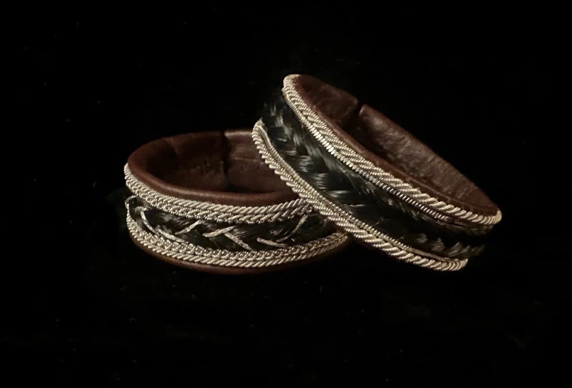 På beställning: Minnesarmband med hästtagel