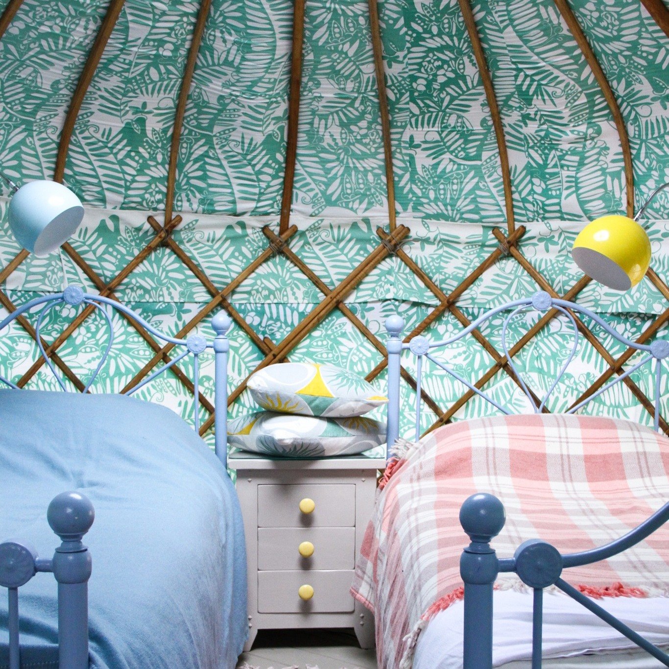 This project for @canopyandstars - the renovation of a yurt in Somerset, done by me and my amazing cousin @alicejacoby. It was a real labor of love, we wanted everything to be made from recycled materials. From painted furniture to quilts made from s