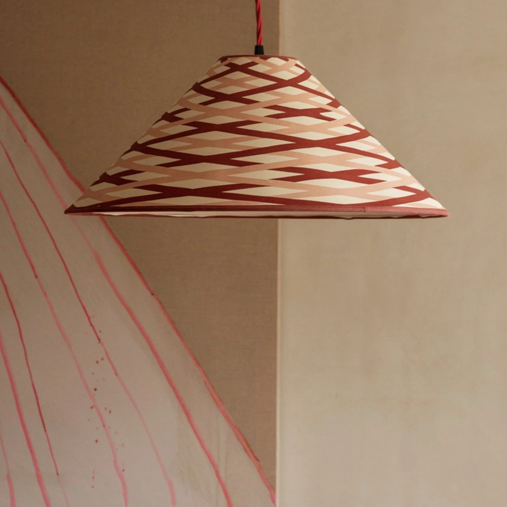 Carousel-x-Jessie-de-Salis_Basket-Maroon-Pink_Pendant_Credit-Dave-Watts_web.jpg