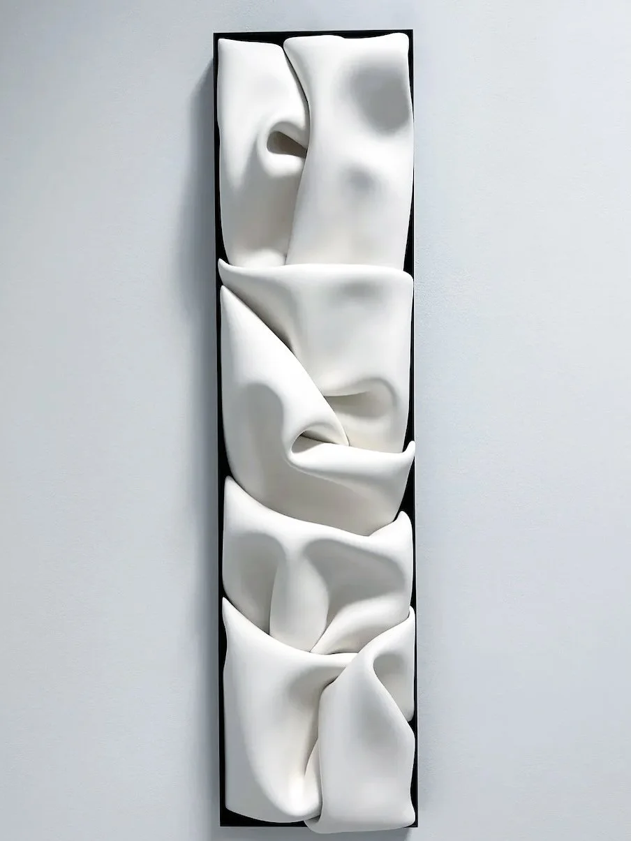 #ɴᴇᴡᴀʀʀɪᴠᴀʟ @jeanninemarchand  Folds CLXXVIII can sure #strikeapose This stunning wall piece is clay, steel &amp; wood. 12x48x5 #Available DM us. 

#art #artist #sculpture #porcelain #wallpiece #wallrelief #maker #clay #steel #wood #interiordesign #l