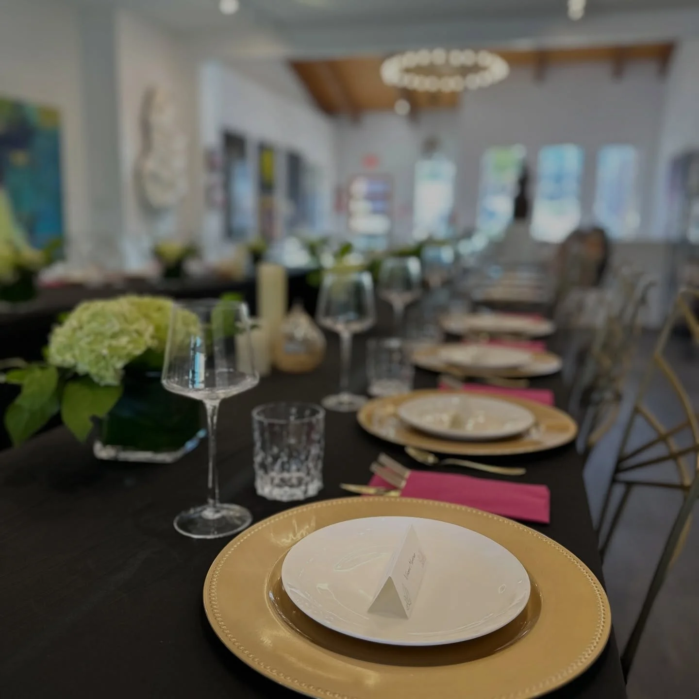 Got Space? Looking for a fresh space to host your event&hellip; From small to large, Mirrorball can transform to fit your vision + exceed. We have #December dates available. 
Visit MirrorballGallery.com/host or email hello@mirrorballgallery.com for d