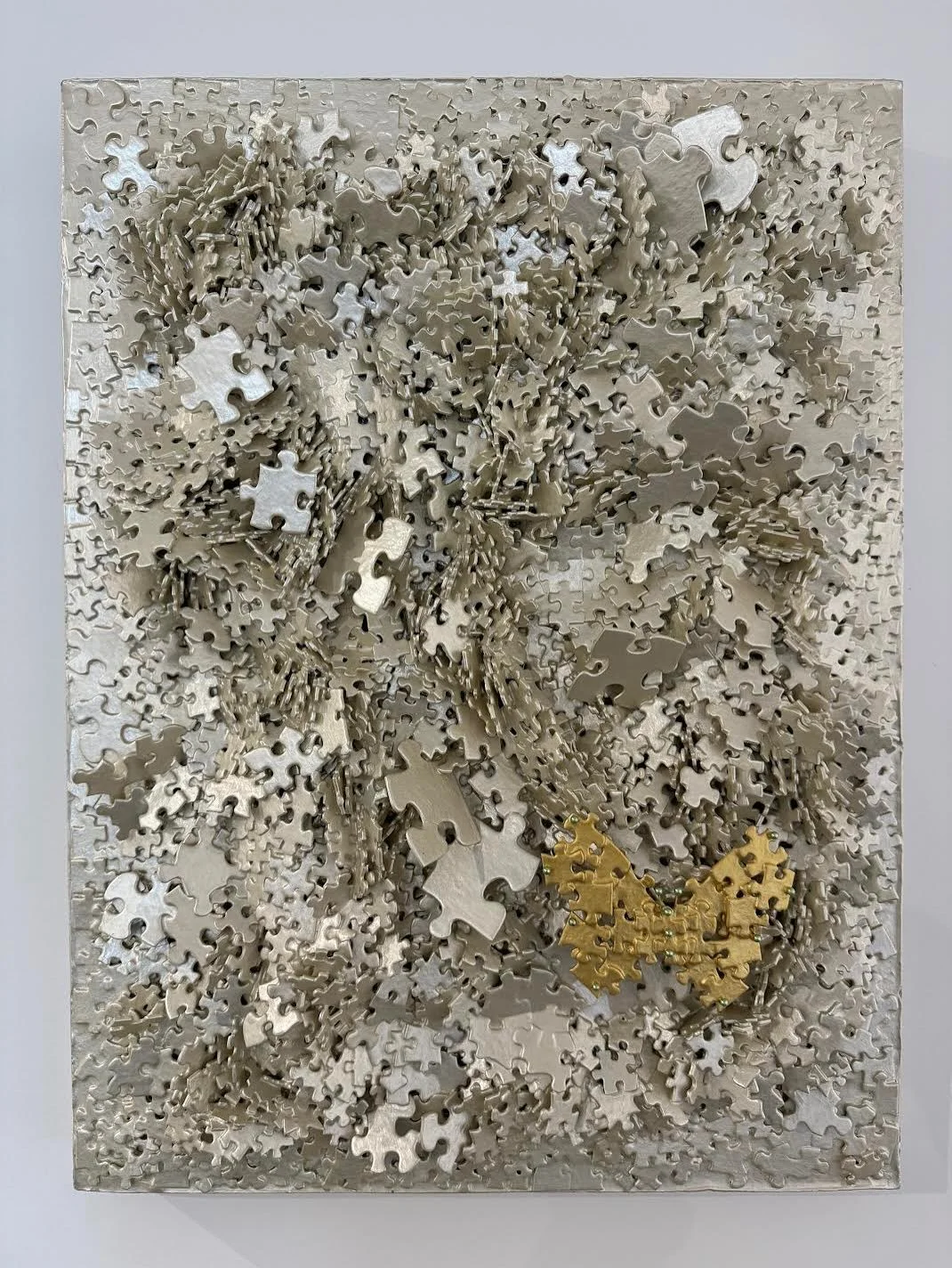 @jeffreywilcoxpaclipan &lsquo;s puzzle art. These two metallic works are available at 🪩 When 2d meets 3d&hellip; #buyart 

#art #artist #puzzle #artcollector #giftideas #atlanta #wnc #tryon #mirrorballgallery