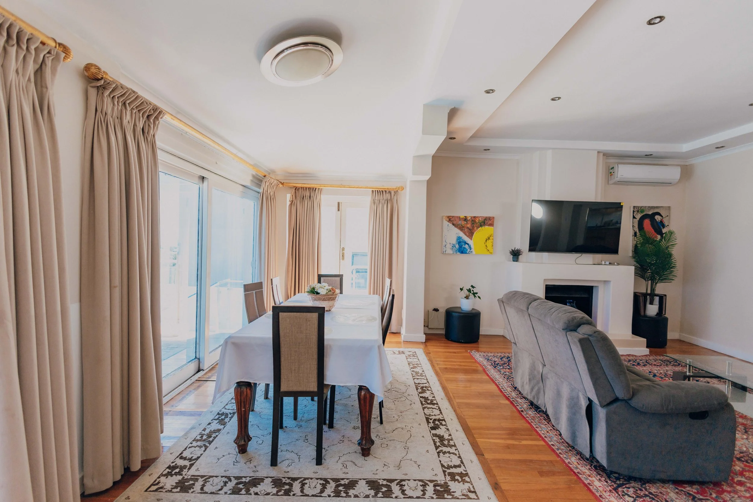 700 lounge&Dining room.jpg