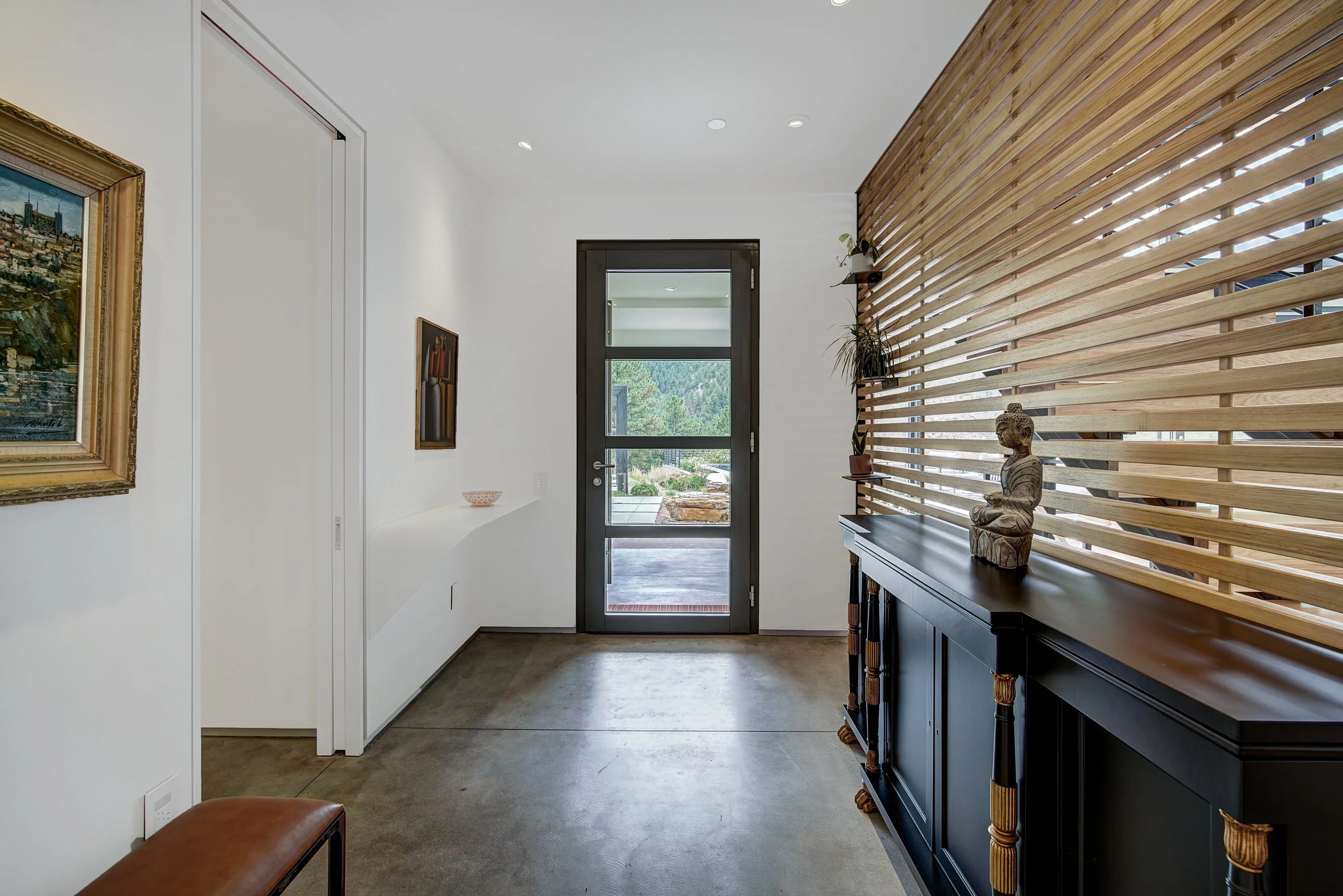 6 Foyer.jpg
