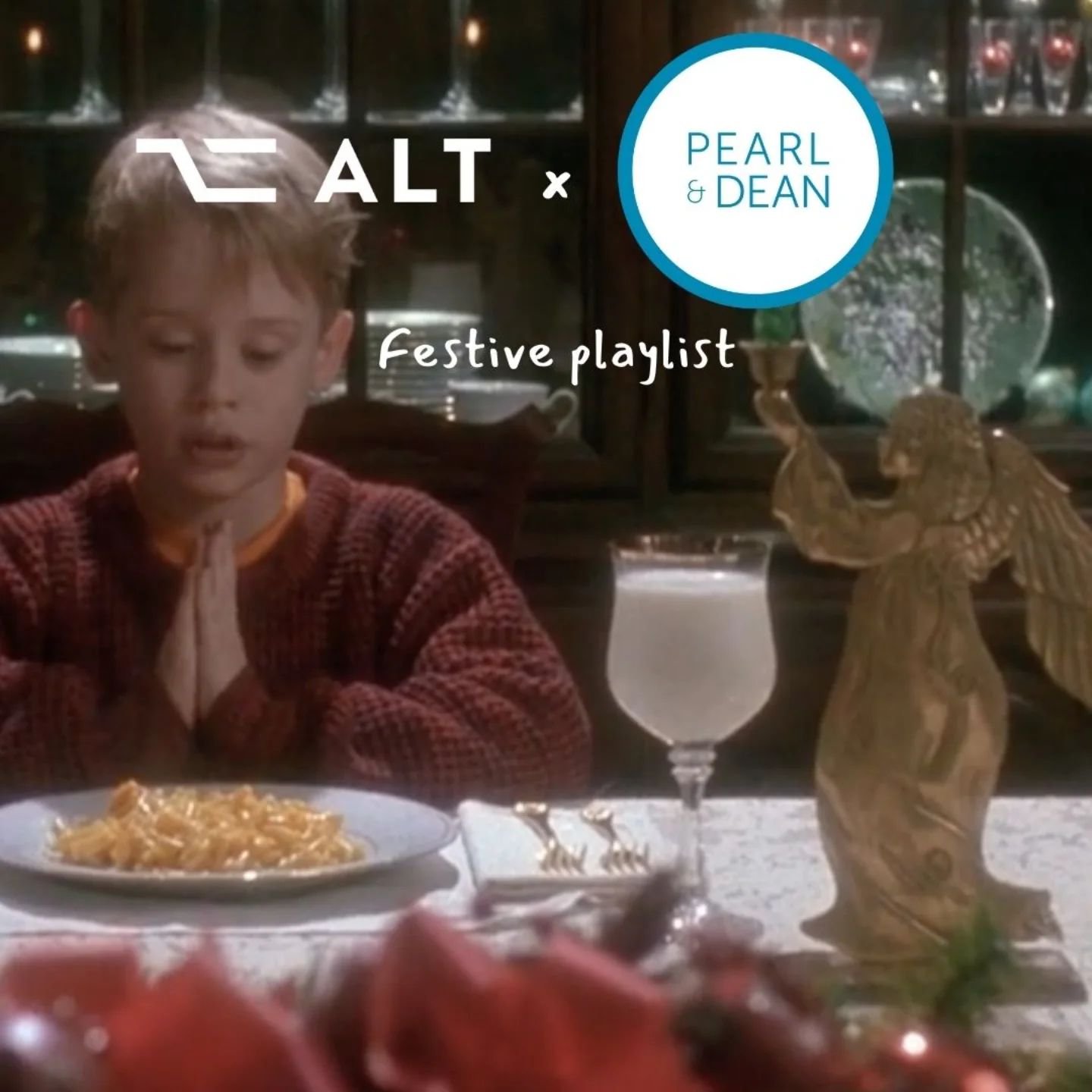 Happy 1st of December 🎄

Do enjoy a beautiful festive mix of tunes brought to you by our pals at @pearlanddean &hearts;️ 

Link in bio 🔗

#christmas #playlist #december