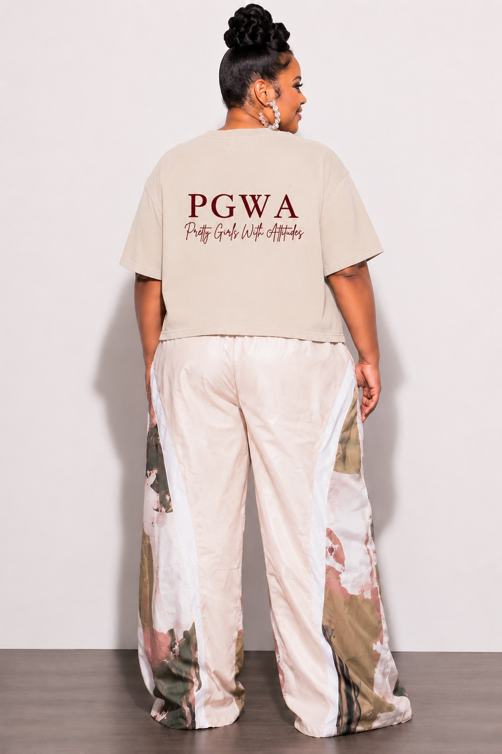 pgwa sig model back solid shirt.png