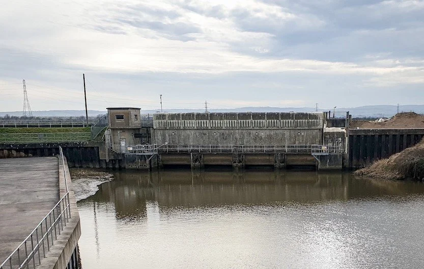 Sluice Gate