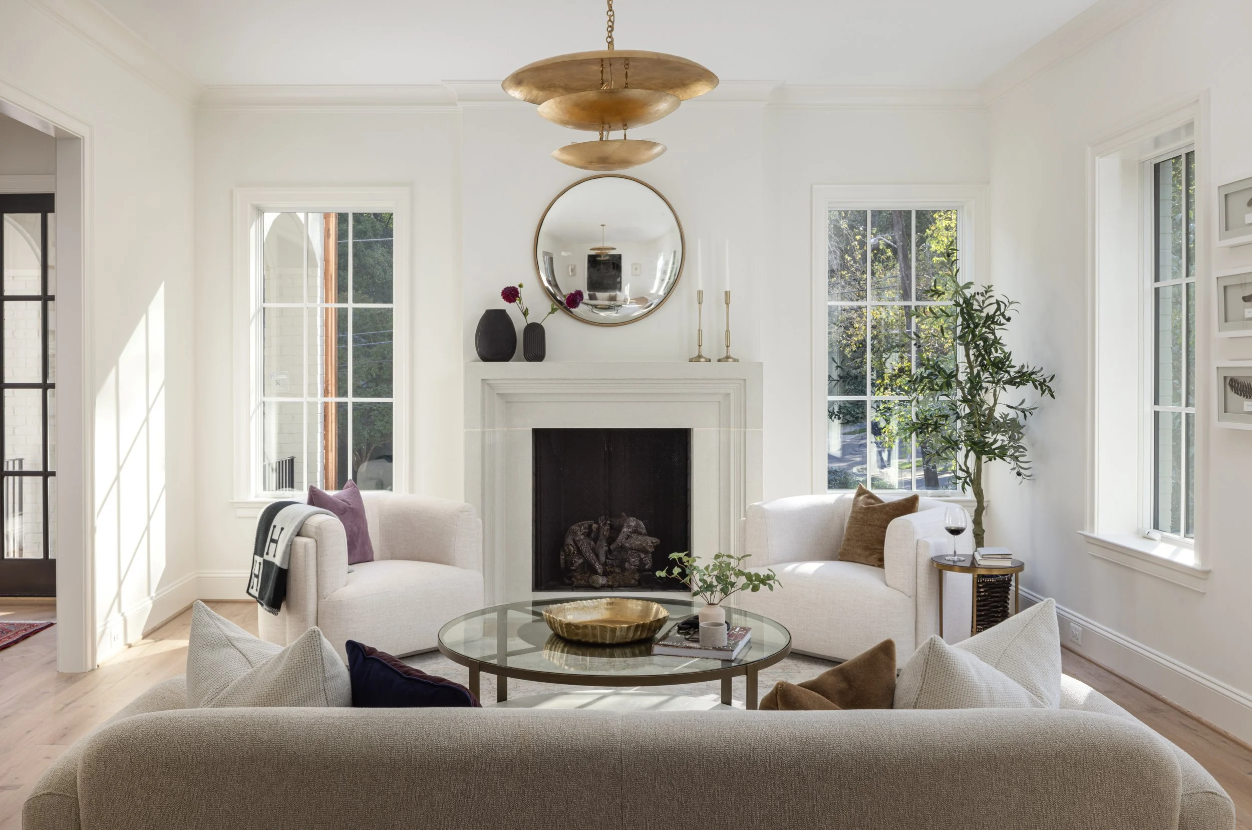 Do You Still Need an Interior Designer or Can AI Do It All?