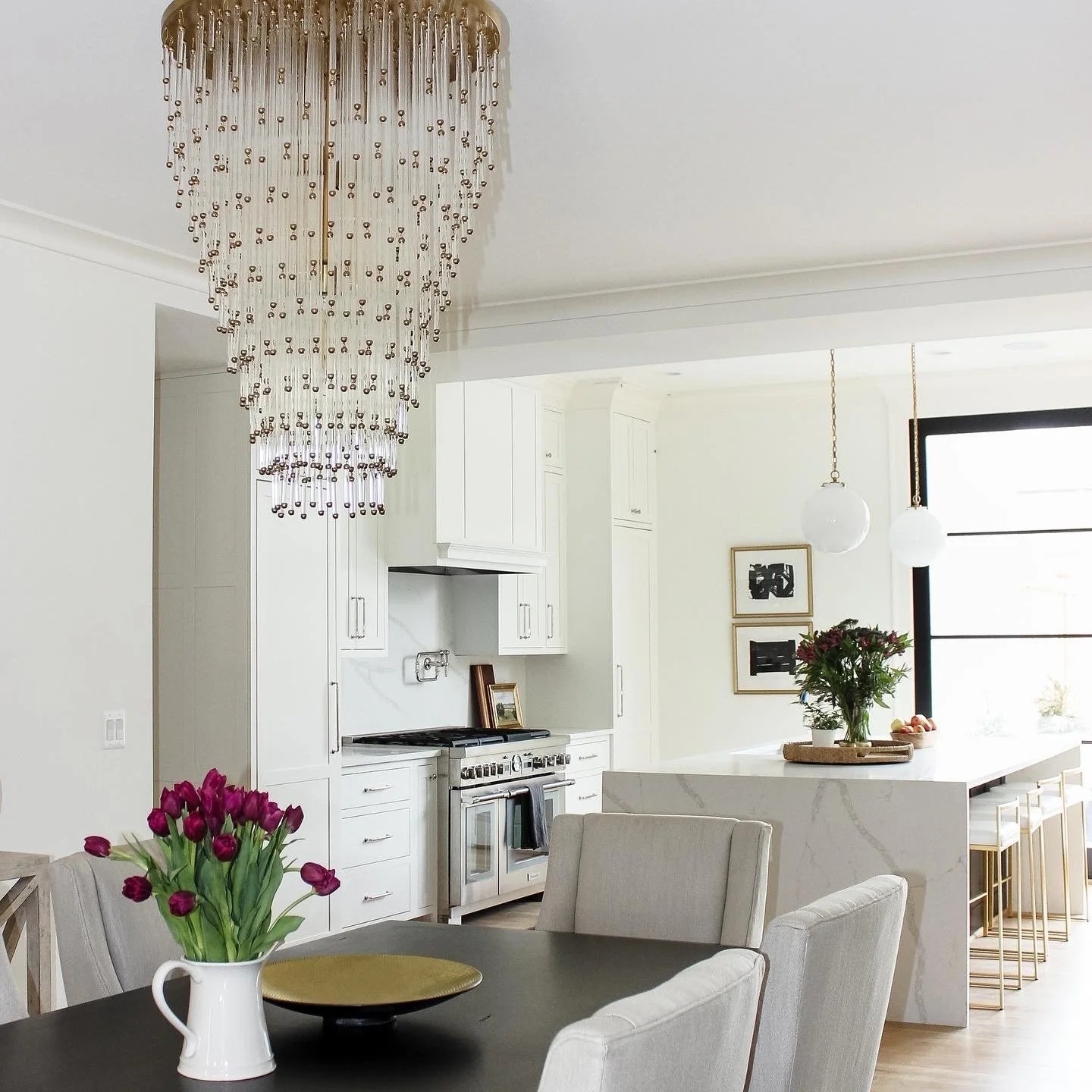 Proof that a chandelier can carry the room
and still feel effortless. It&rsquo;s all in the balance.

Built with @brusharbor
.
.
.
#WellhouseAndCo #DiningRoomInspo #StatementDesign #TimelessInteriors #CollectedLiving #StudioStyle