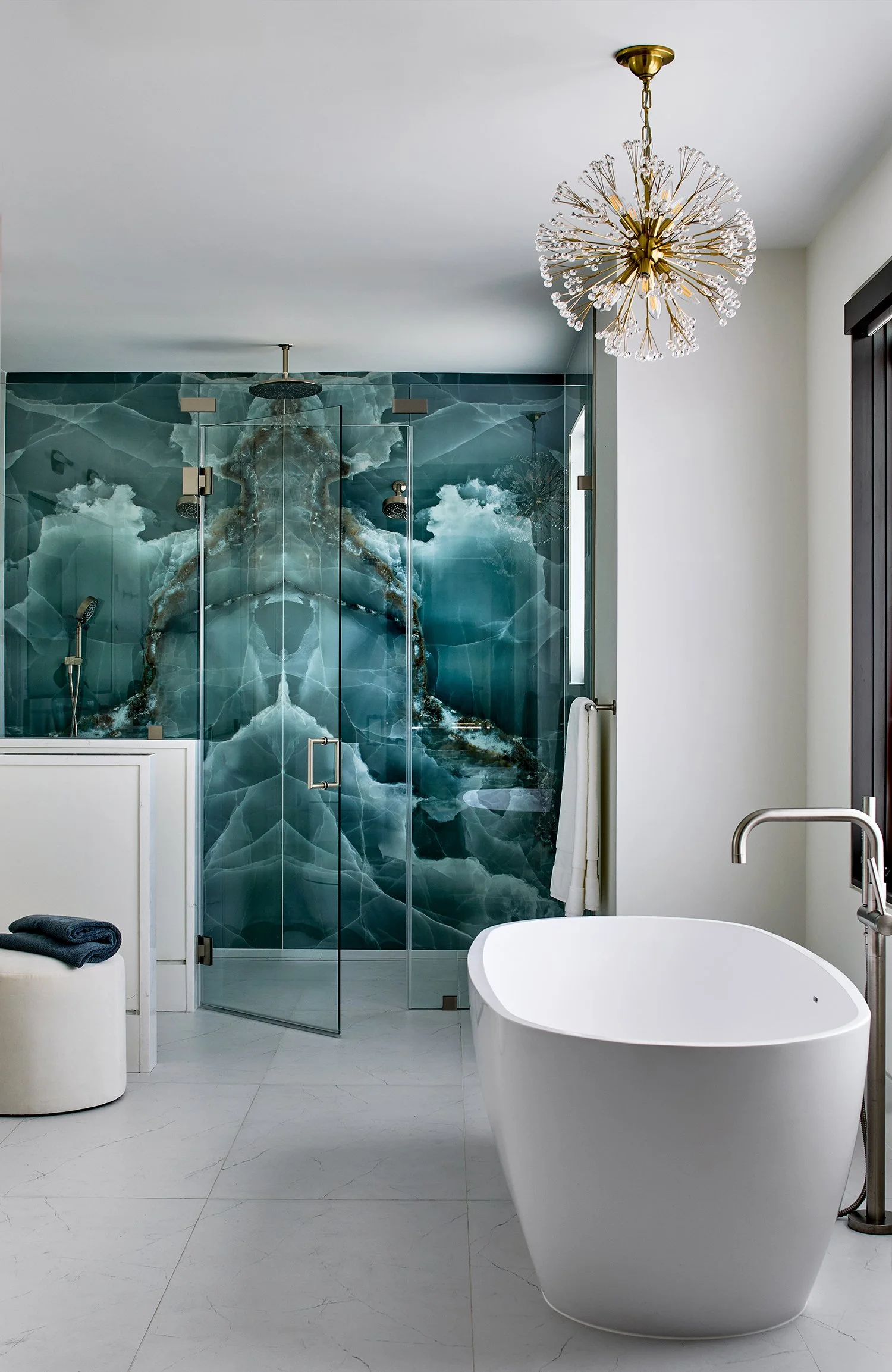 Wellhouseandco-modernwaterfrontretreat-interiordesign-washingtondc-stacygoldberg-28.jpg