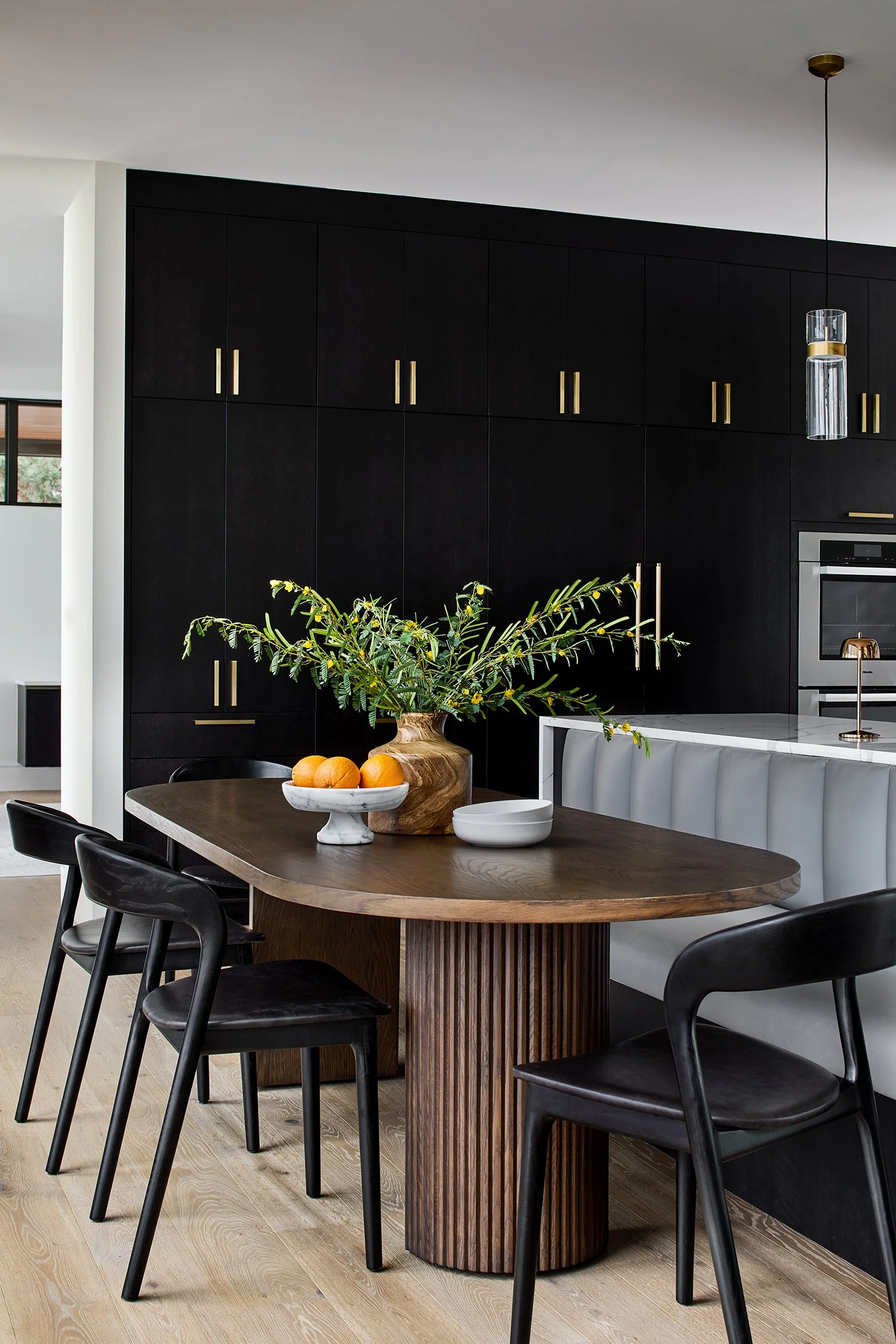 Wellhouseandco-modernwaterfrontretreat-interiordesign-washingtondc-stacygoldberg-12.jpg