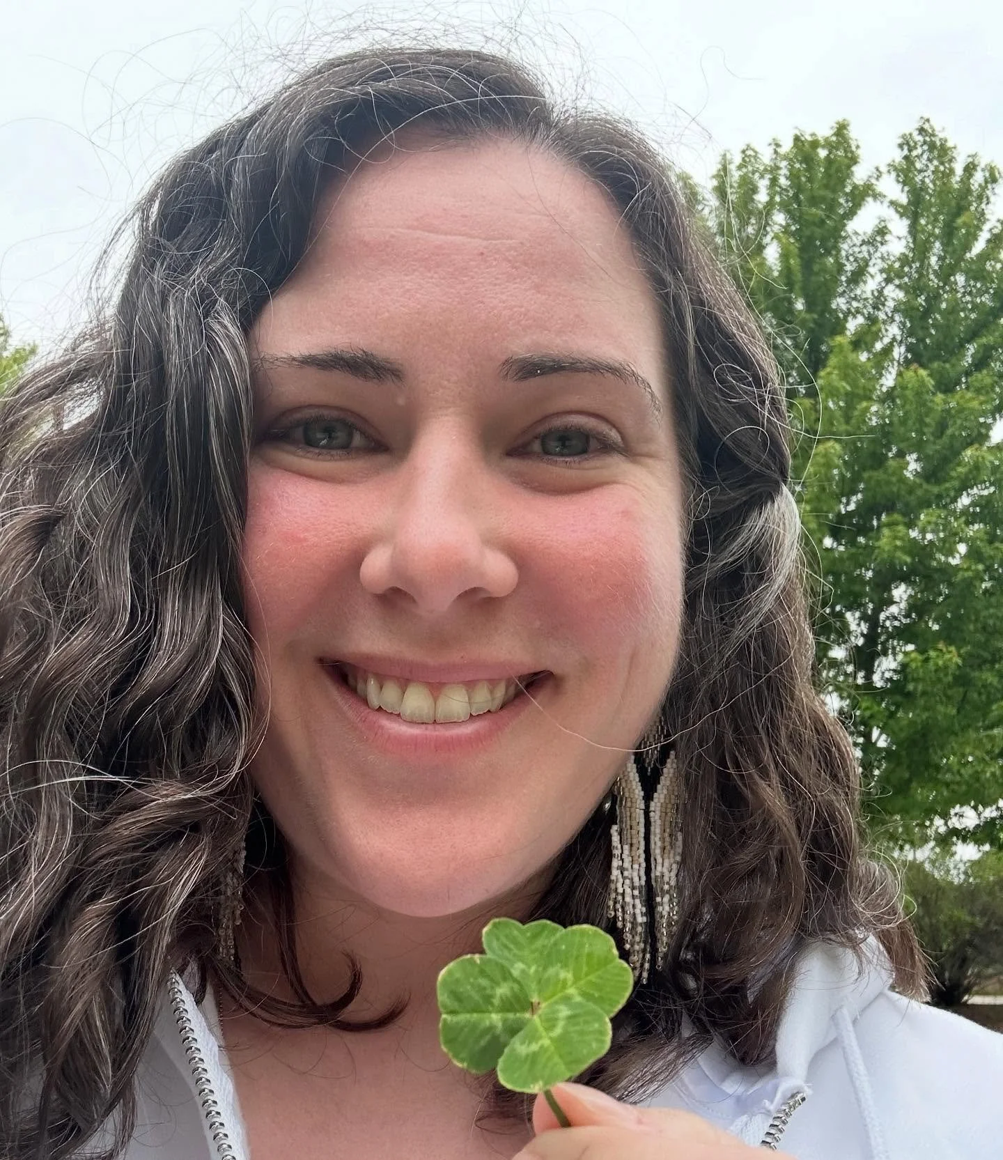 Perfect day for clover hunting yesterday- cool and overcast makes for pleasant hunting. I&rsquo;m always excited for a cloudy day!

#fourleafclover #4leafclover #fourleafcloverhunter #🍀