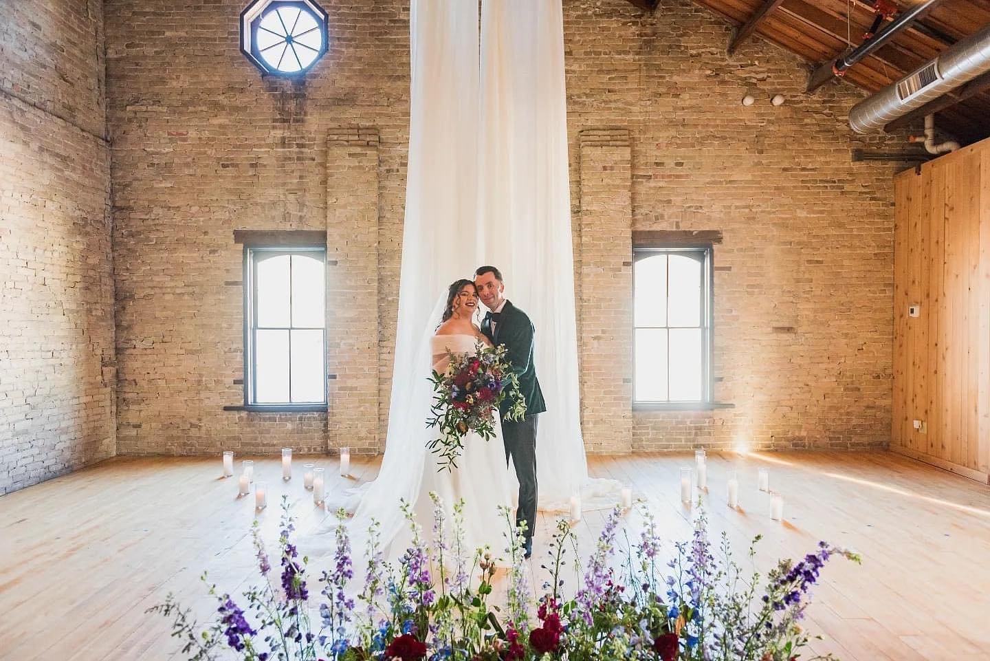 Deep fuchsia garden roses, clarinet red garden roses, plum anemones, blue eringum, plum acacia, brownie lisianthus and little greenery for a gorgeous moody vibe at The Lageret 💜⁣
⁣
📸 @carolinecavalcante.ph⁣
Floral: @florabyjamae⁣
Venue: @thelageret