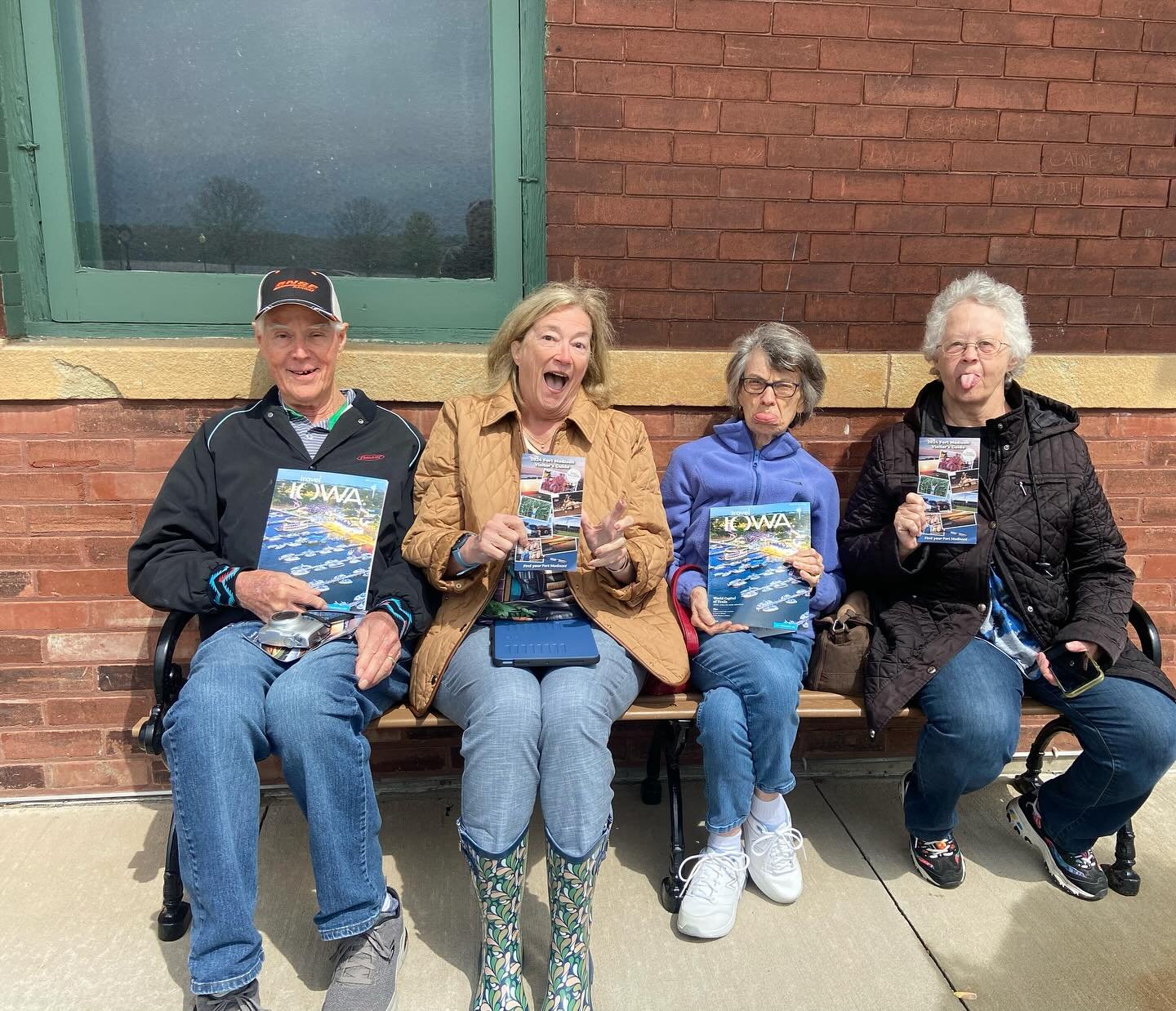 We ❤️ our crazy train fans in Fort Madison!!!
.
.
.
#railfanning #trains #depot #thisisiowa #iowa #findyourfortmadison #virtualrailfan