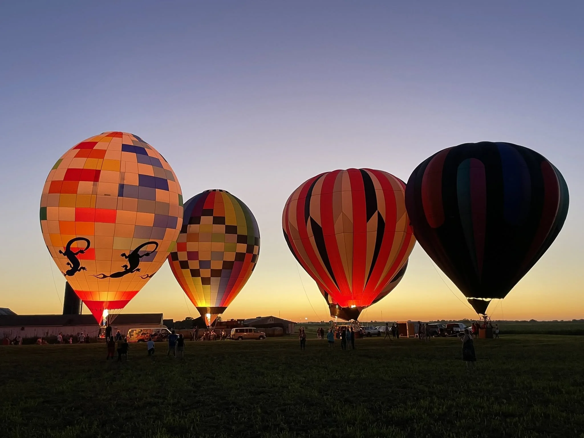 Harvestville Farm Balloon Glow