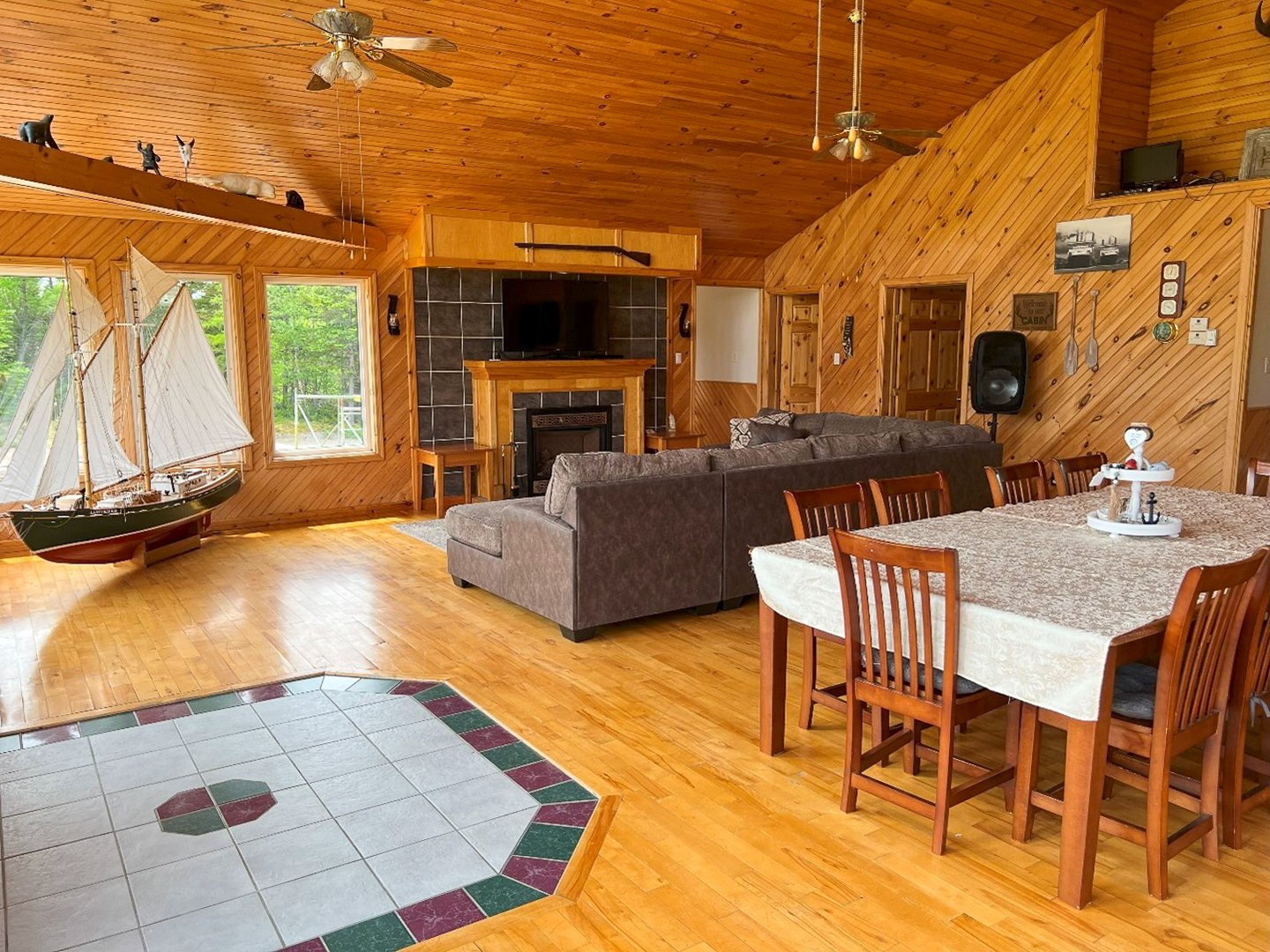 20230707-Kitchen Table Area.jpg
