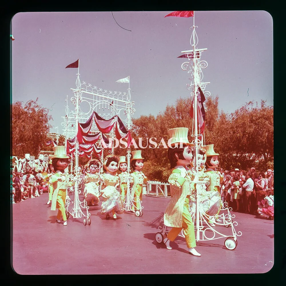 Vintage Disneyland - America on Parade 