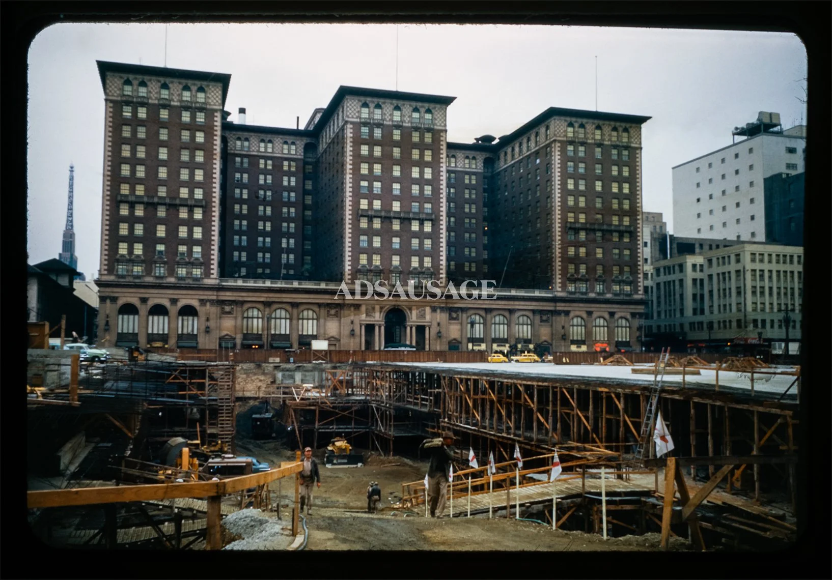 Biltmore Hotel/Pershing Square, c. 1951