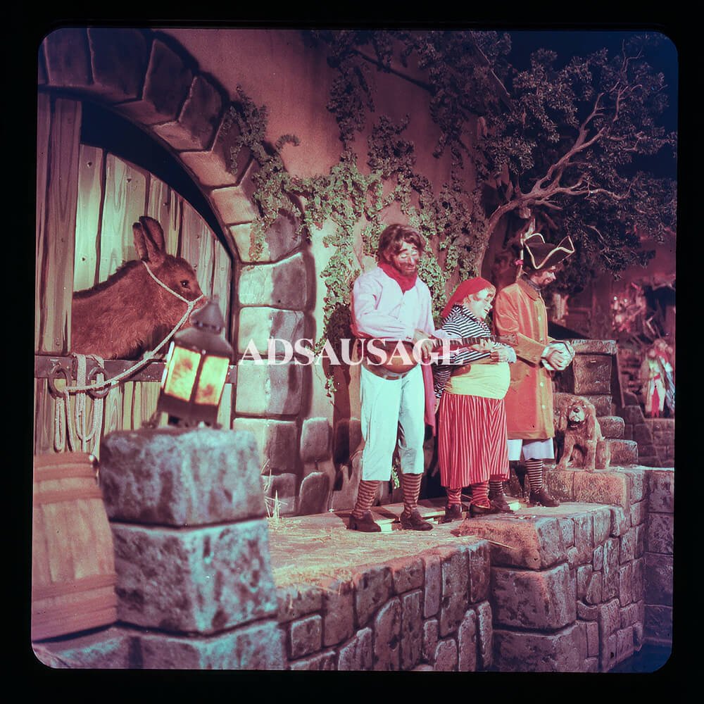 Vintage Disneyland - Pirates of the Caribbean