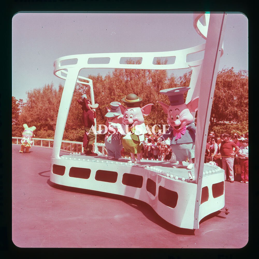 Vintage Disneyland - America on Parade 