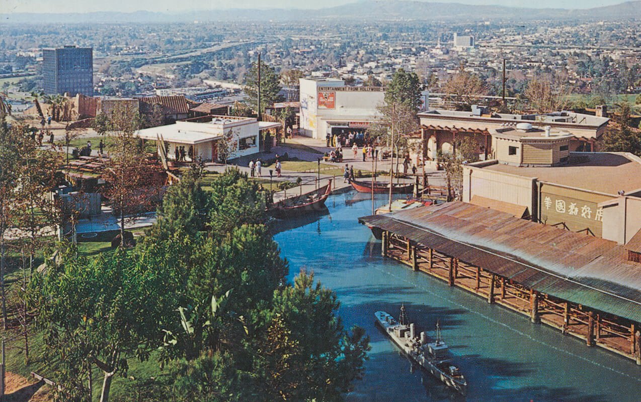 Vintage postcard of Universal Studios 
