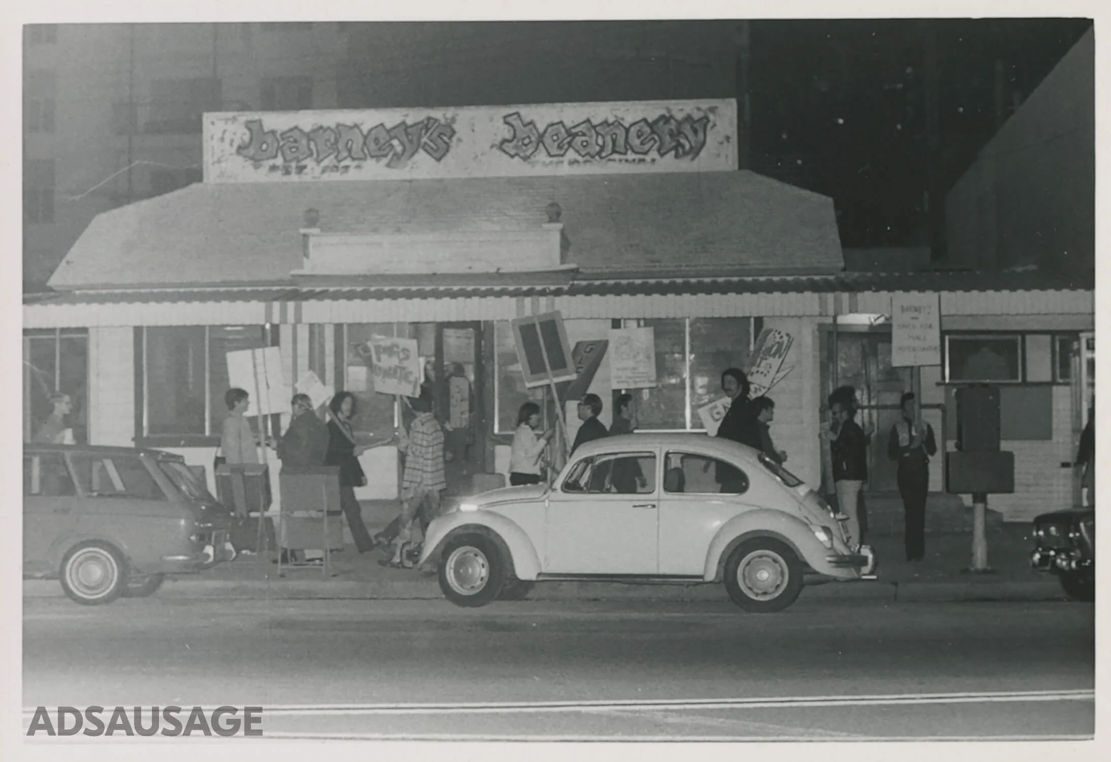 barneys-beanery-03.jpg