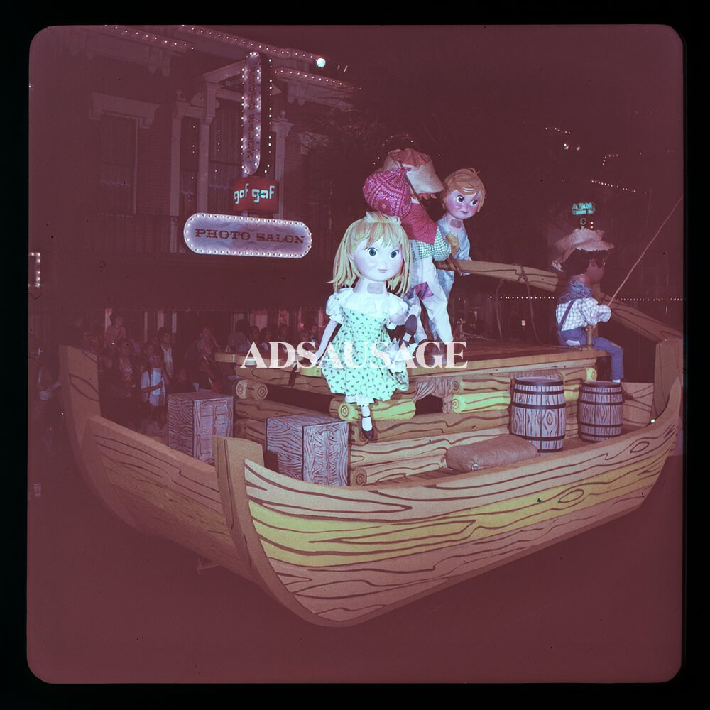 Vintage Disneyland - America on Parade 