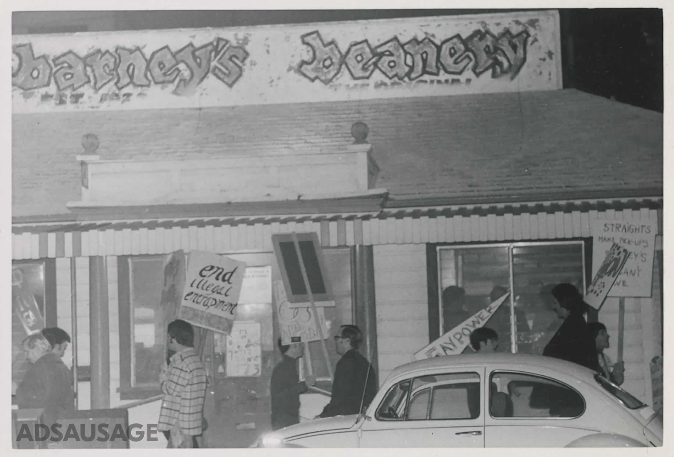 barneys-beanery-02.jpg