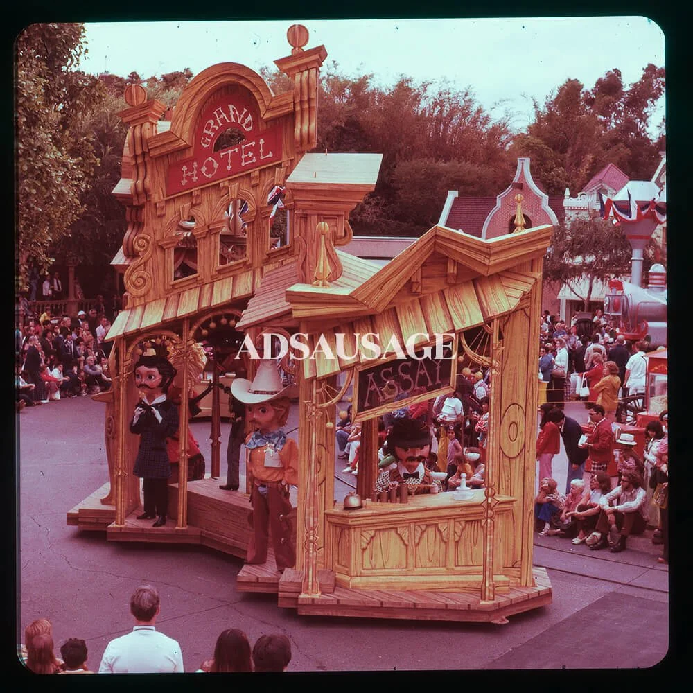 Vintage Disneyland - America on Parade 