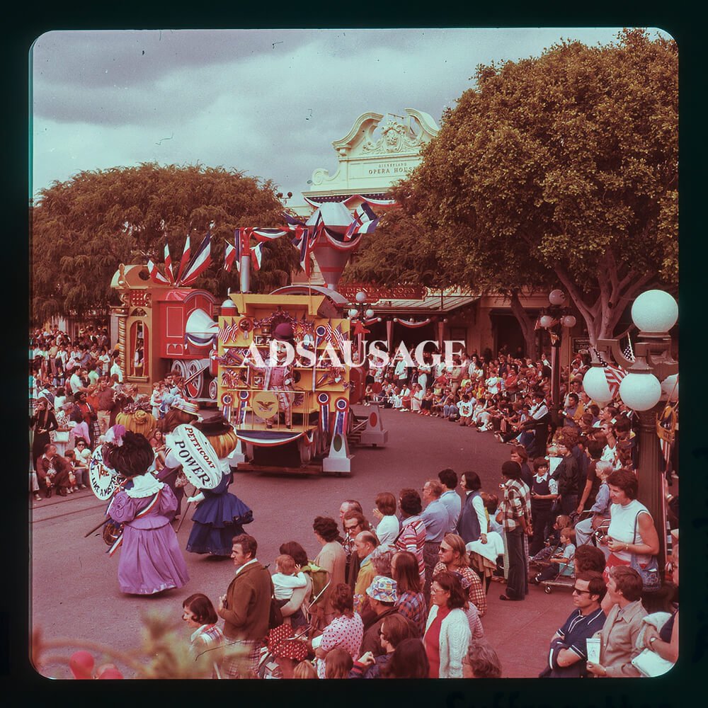 Vintage Disneyland - America on Parade 