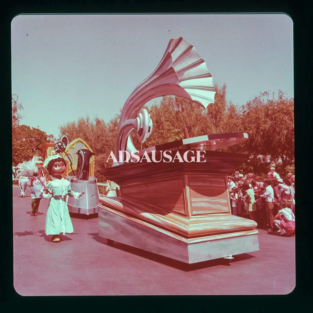 Vintage Disneyland - America on Parade 