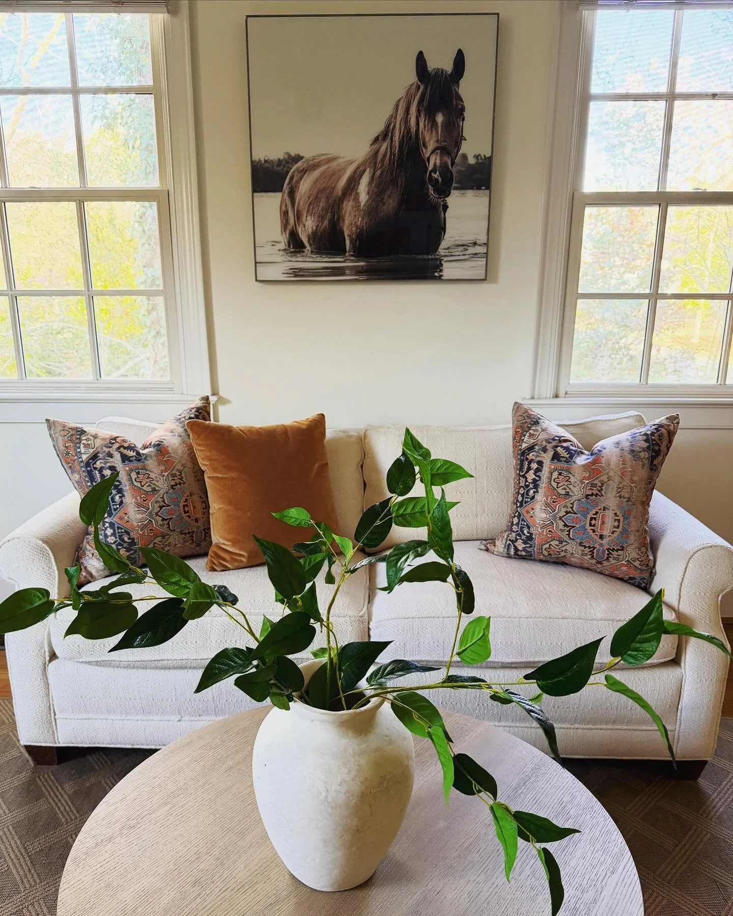 Happy Friday! Happy art!

#homedecor #homestaging #interiorstyling #interiorstylist #interiordesign