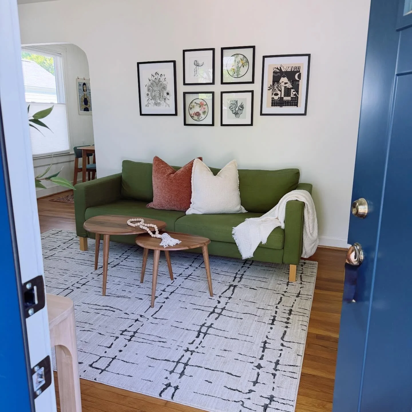 Just a little sneak peek of how it&rsquo;s looking inside.

#interiorstyling #interiorstylist #homestaging #interiordesign #homedesign