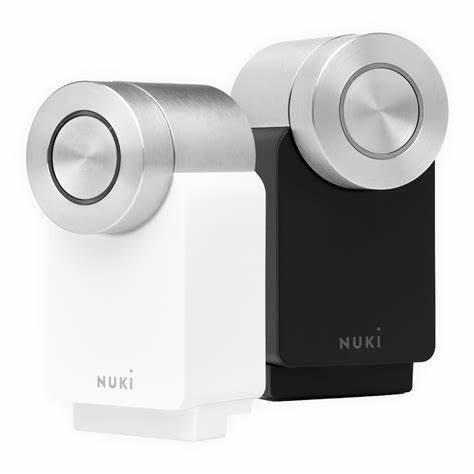 Nuki Smart Lock Pro black white 4th Gen.jpg