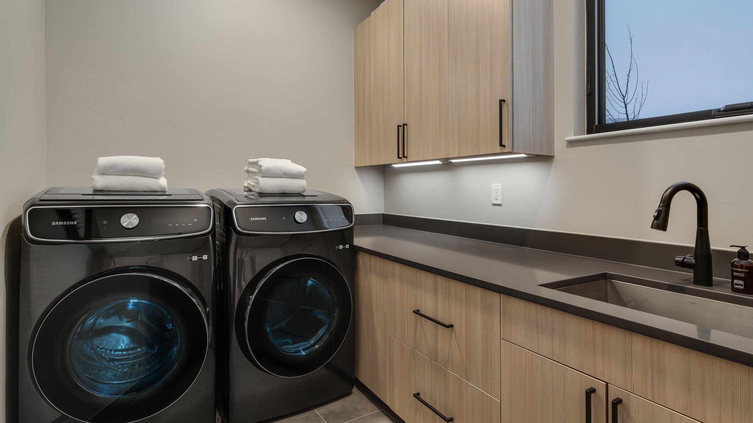 35_LaundryRoom_Lower_1.jpg