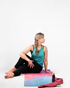 Momma Movement Class by Fitness Fanatic Mom
These classes are suitable for Postpartum or Prenatal Mommas. They combine low to medium cardio/movement with strength and toning exercises. We focus on slow & safe movements. Modifications are provided de