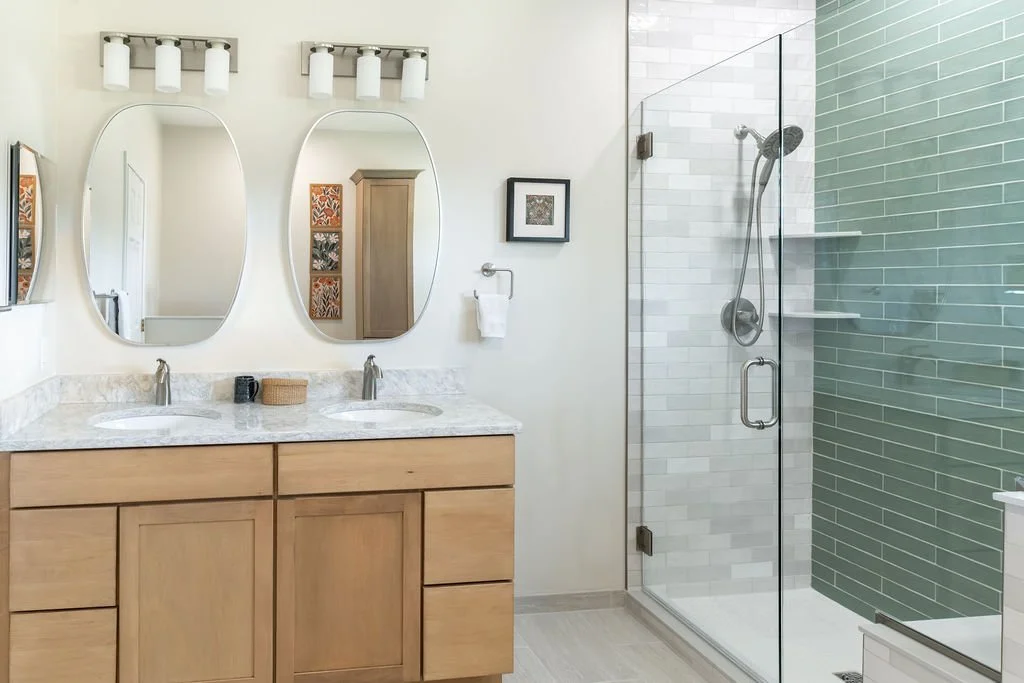 From builder-grade to custom-designed&mdash;this bathroom was completely transformed, creating a bright and timeless retreat. 

#AnnArborRemodeling #AnnArborRenovation #AnnArborContractor #DexterRemodeling #DexterRenovation #DexterContractor #Ypsilan
